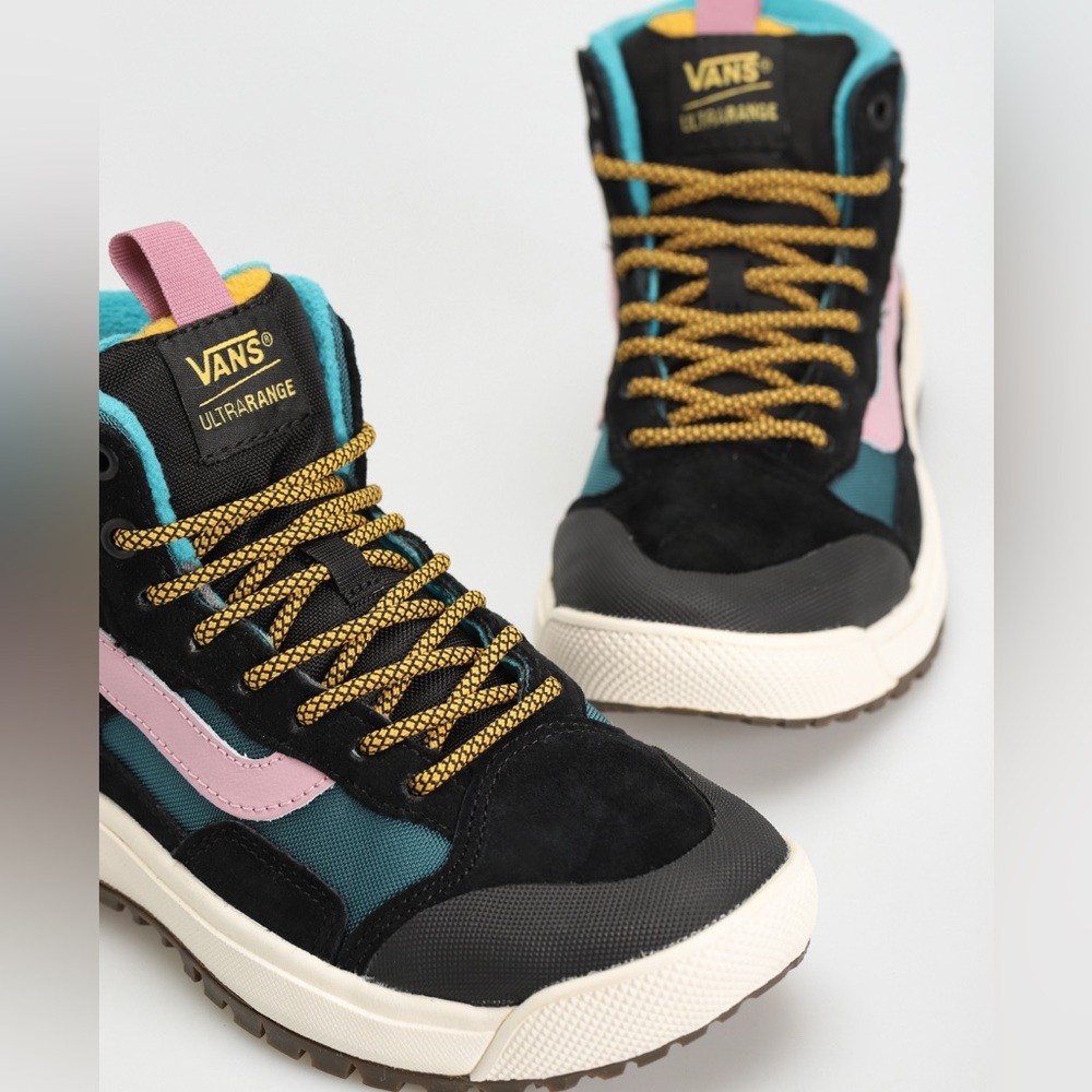 Vans ultrarange Exo High-Top women’s Sneakers - Picture 2 of 10